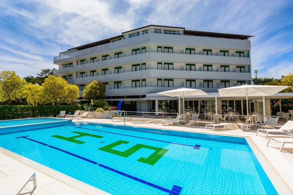 Hotel Smeraldo Lignano Sabbiadoro Kültér fotó