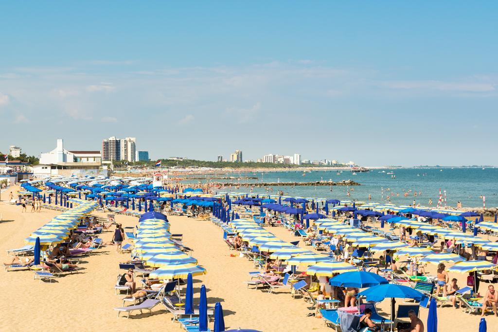 Hotel Smeraldo Lignano Sabbiadoro Kültér fotó